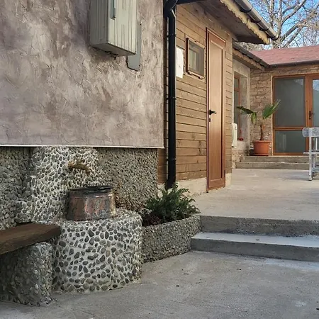 Apartment за гости лилия